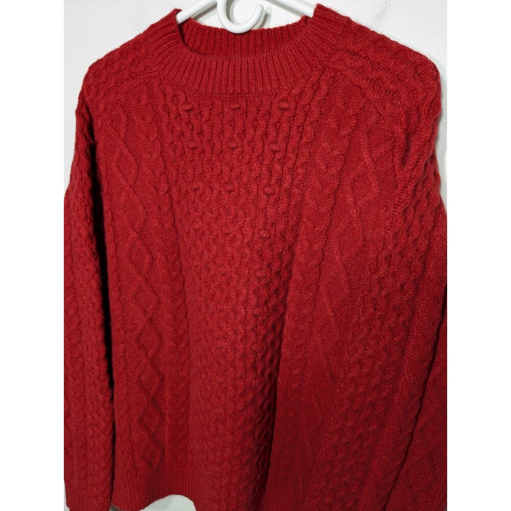 Classic Red Cable Knit Sweater - Picture 3 of 6
